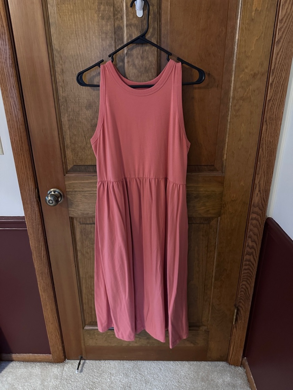 Sleeveless Coral Midi Dress
